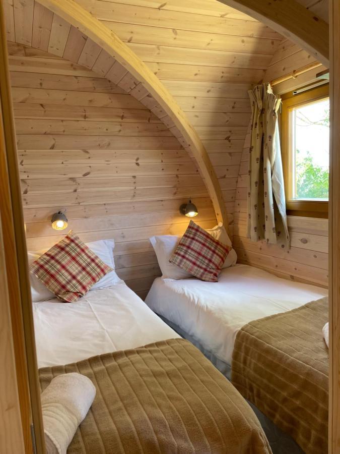 Hotel Rabbit Glamping Pod School House Farm Leighton  Zewnętrze zdjęcie