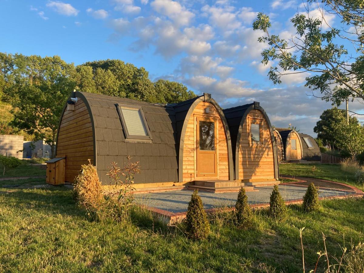Hotel Rabbit Glamping Pod School House Farm Leighton  Zewnętrze zdjęcie
