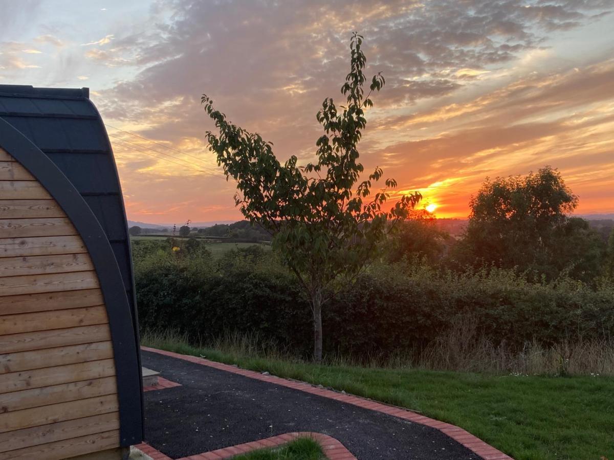 Hotel Rabbit Glamping Pod School House Farm Leighton  Zewnętrze zdjęcie