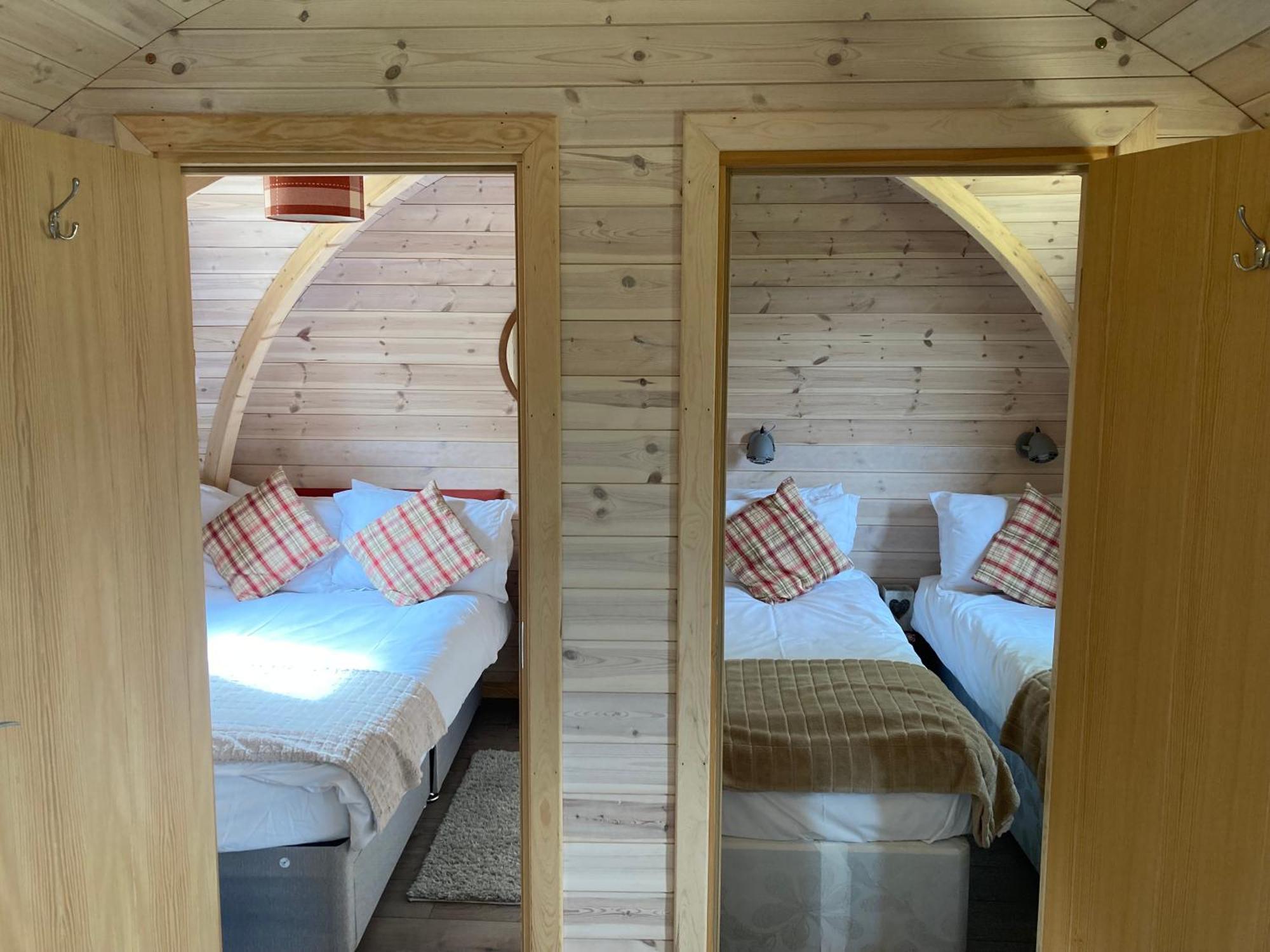 Hotel Rabbit Glamping Pod School House Farm Leighton  Zewnętrze zdjęcie